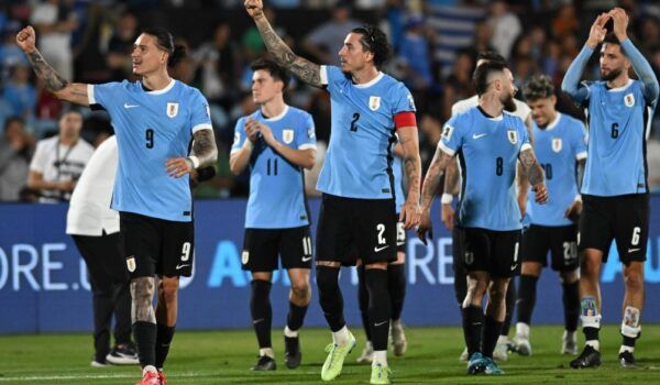 Uruguay enfrenta a Brasil por Eliminatorias